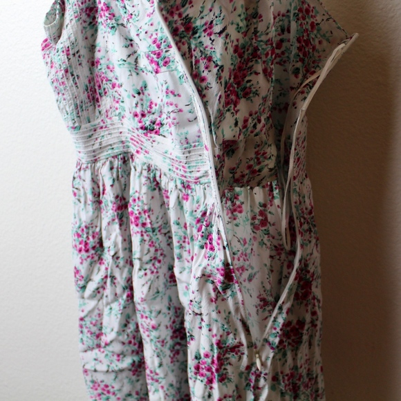 LC Lauren Conrad Floral Skater Dress Cut out - Picture 8 of 8